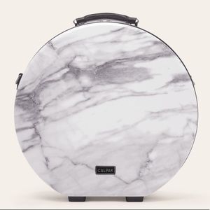 Calpak medium hat box white marble